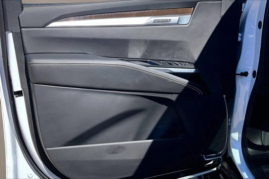 Used 2026 White Cadillac Platinum Sport image 18