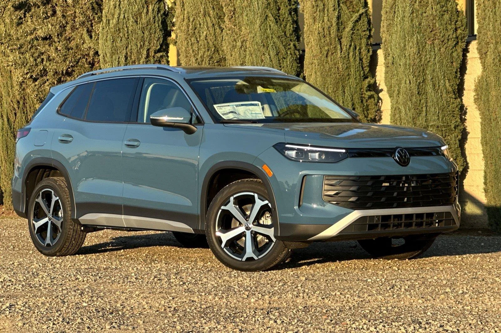 New 2026 Monterey Blue Pearl Volkswagen SE image 1