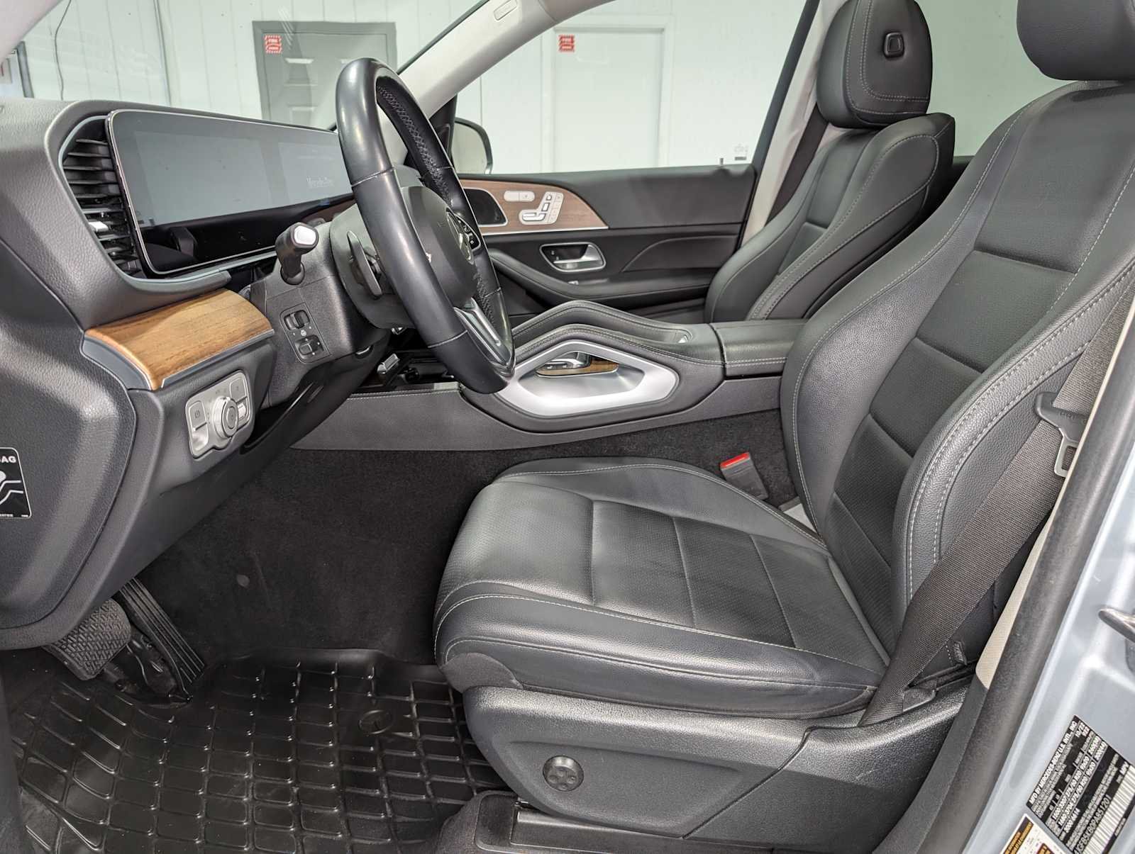 Used 2023 Cirrus Silver Metallic Mercedes-Benz GLE 450 image 4