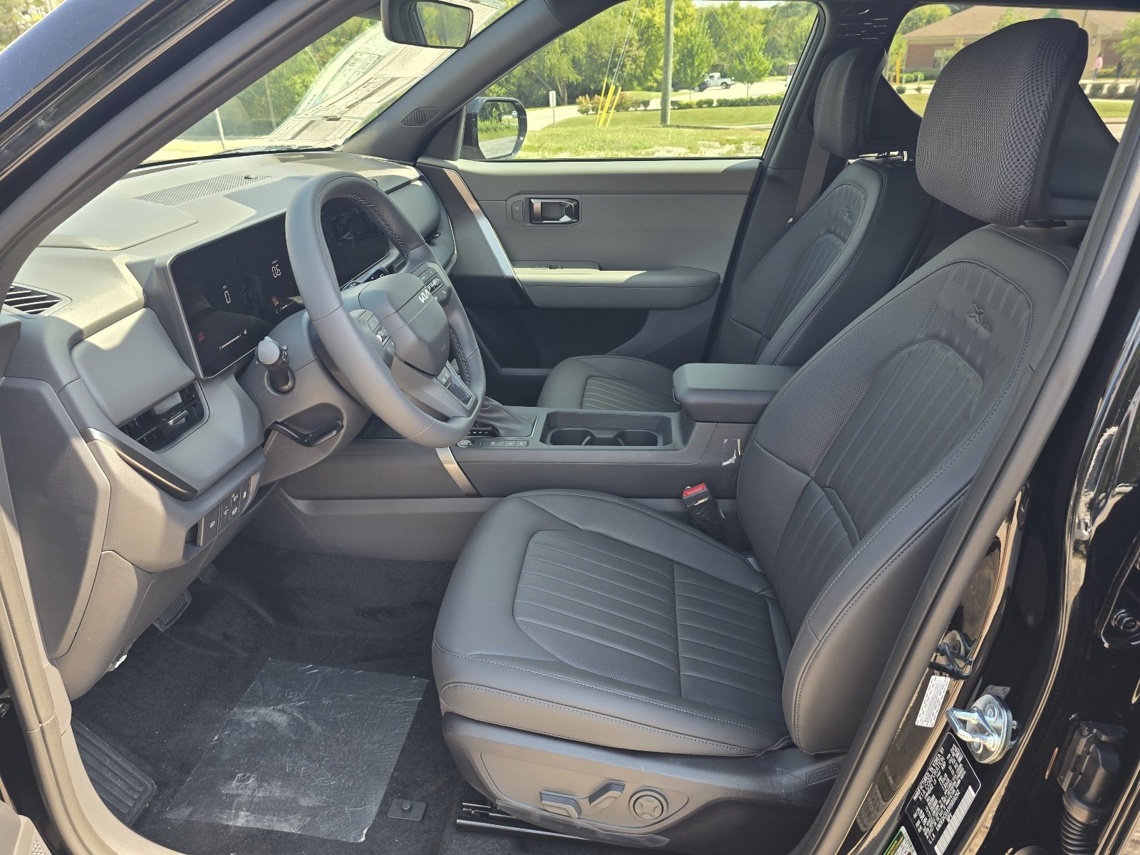 New 2027 Aurora Black Pearl Kia X-Line S image 5