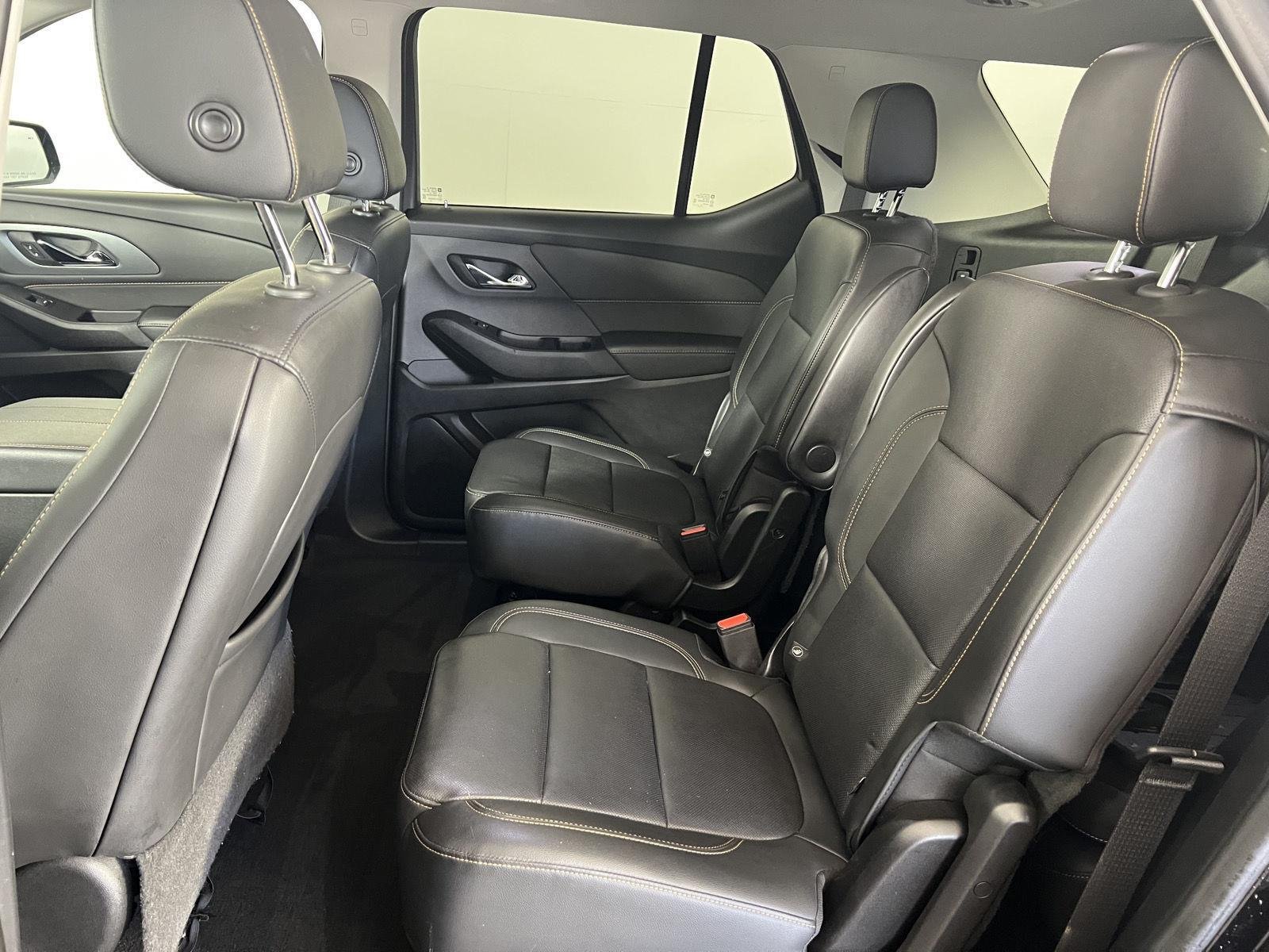 Used 2020 Mosaic Black Metallic Chevrolet Premier image 27