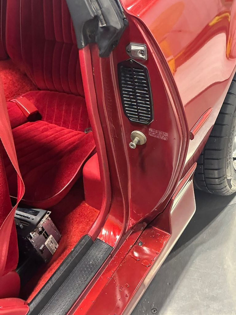 Used 1987 Red Pontiac  image 65
