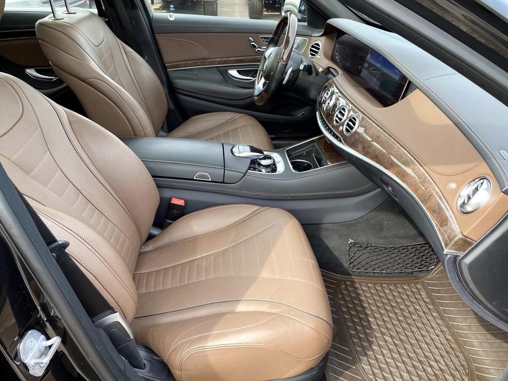 Used 2019 Black Mercedes-Benz S 560 image 23