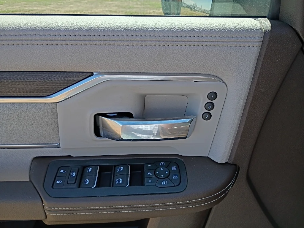 New 2026 Bright White Clear-Coat Exterior Paint RAM Laramie image 25