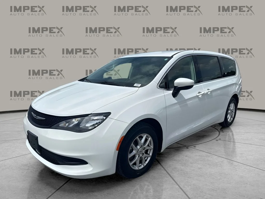 Used 2022 White Chrysler LX image 1