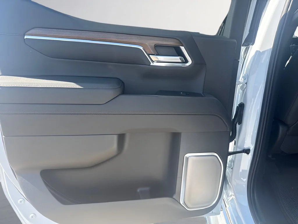 New 2026 White Chevrolet High Country image 29