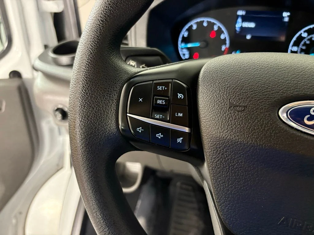 Used 2023 White Ford XLT image 18