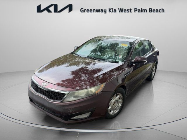 Used 2012 Red Kia EX image 3
