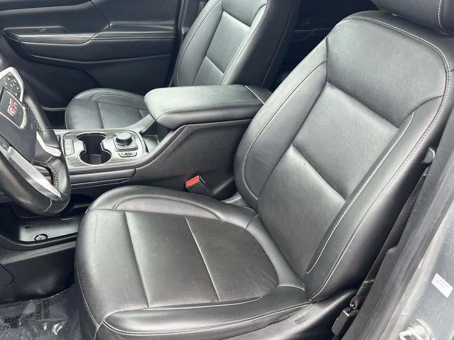 Used 2023 Silver GMC SLT image 34