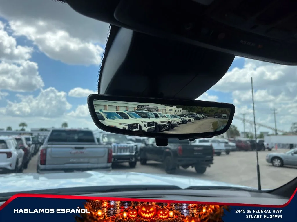 New 2026 Glacier White Tricoat GMC Denali Ultimate image 33