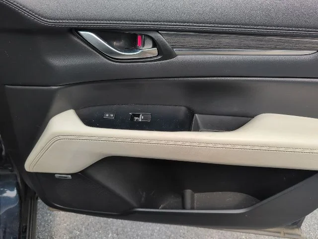 Used 2018 Blue Mazda Grand Touring image 11