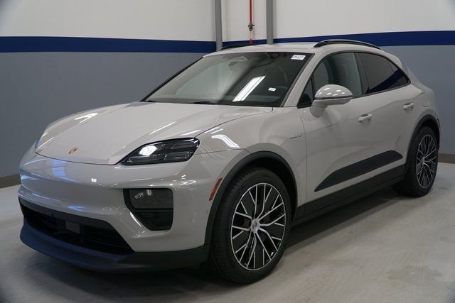 2026 Porsche Macan Base