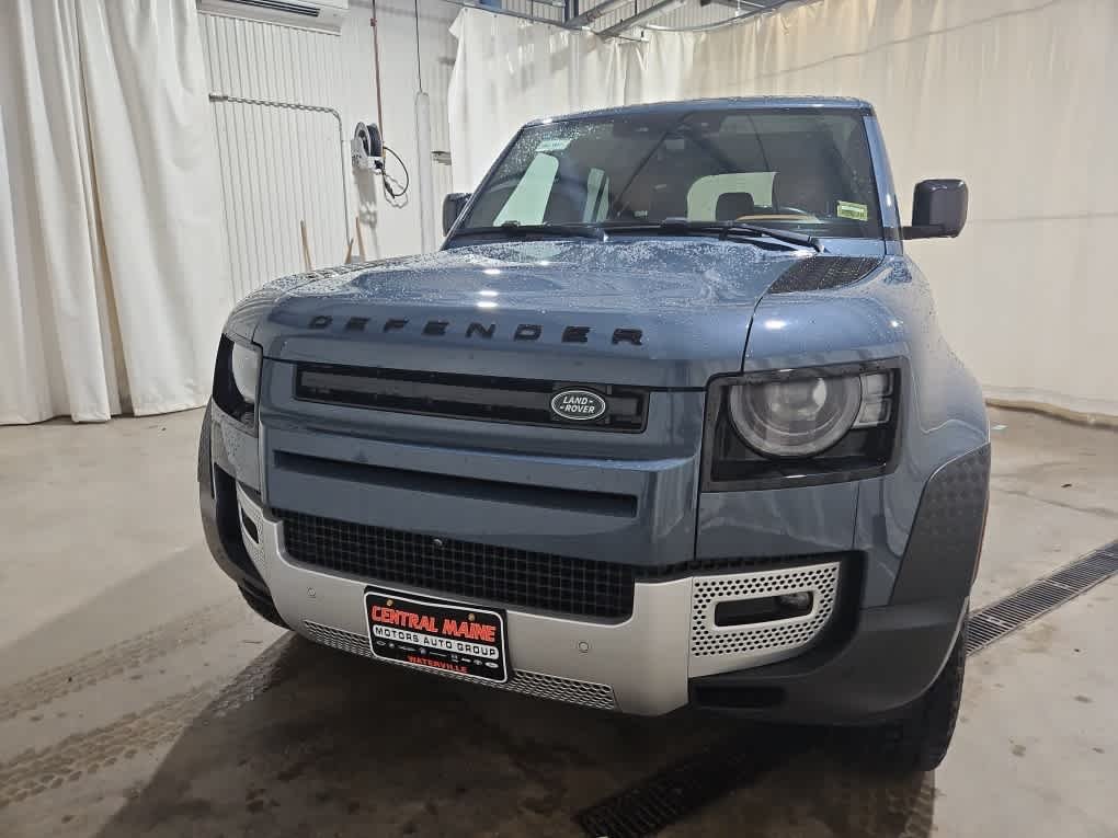 Used 2024 Blue Land Rover S image 9