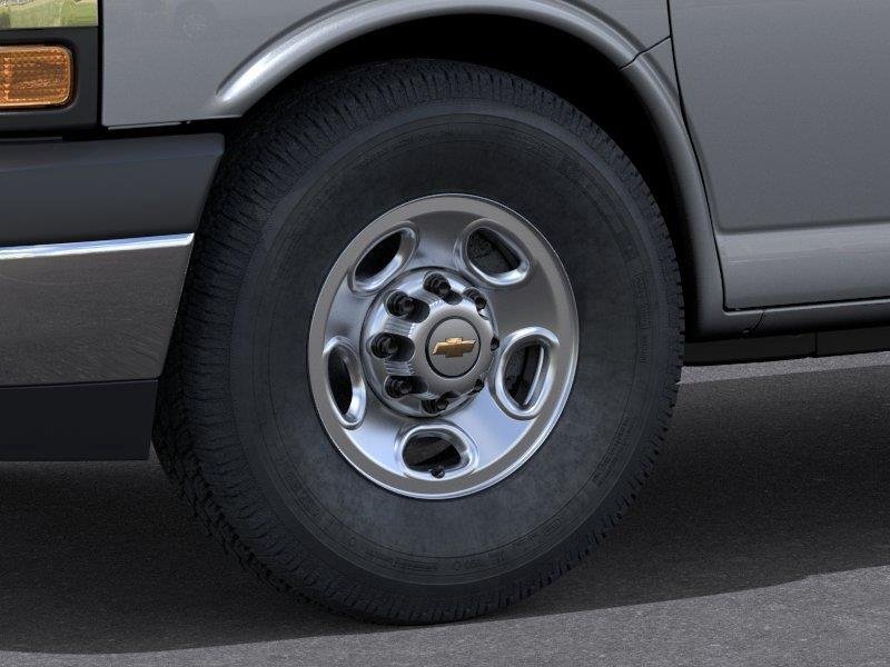 2025 Chevrolet Express Cargo Work Van - Photo 9