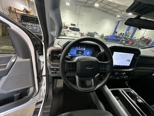 Used 2026 Oxford White Ford XLT image 15