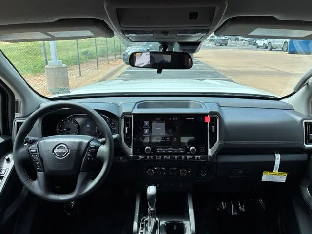 New 2026 Glacier White Nissan Crew Cab SV image 10