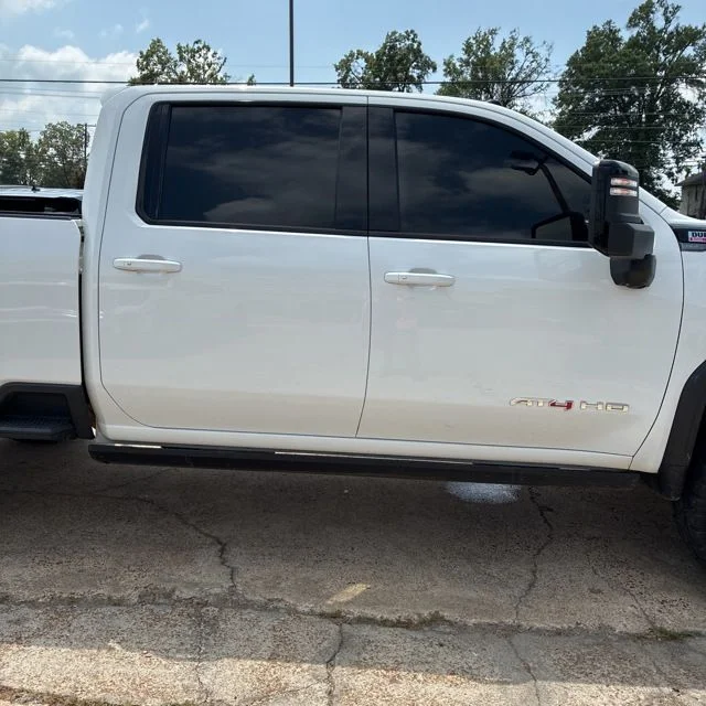 Used 2022 White GMC AT4 image 19