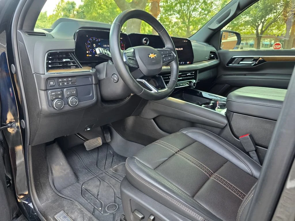 Used 2026 Black Chevrolet High Country image 11