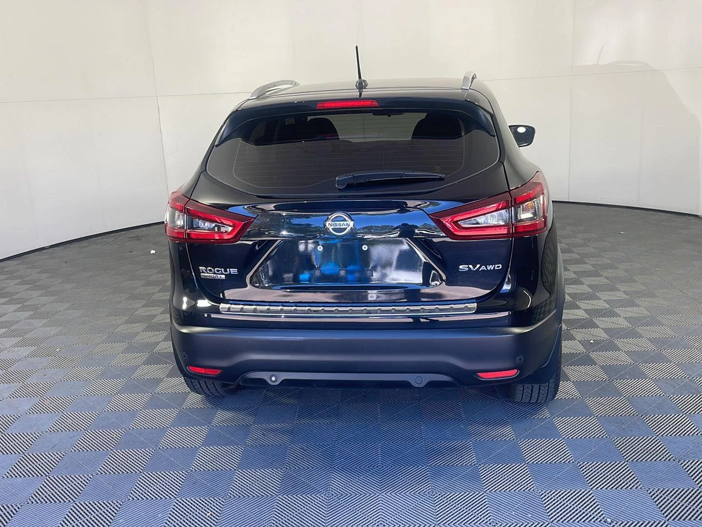 Used 2022 Magnetic Black Pearl Nissan SV image 8