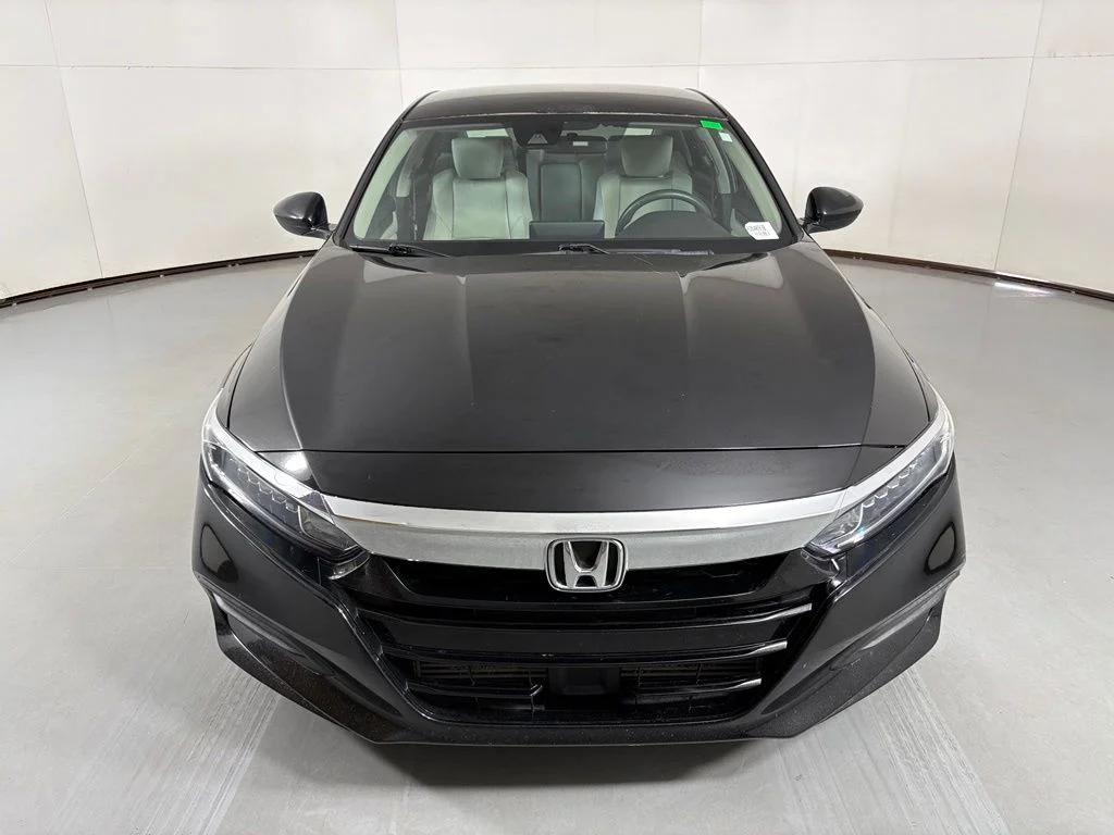 Used 2018  Honda LX image 3