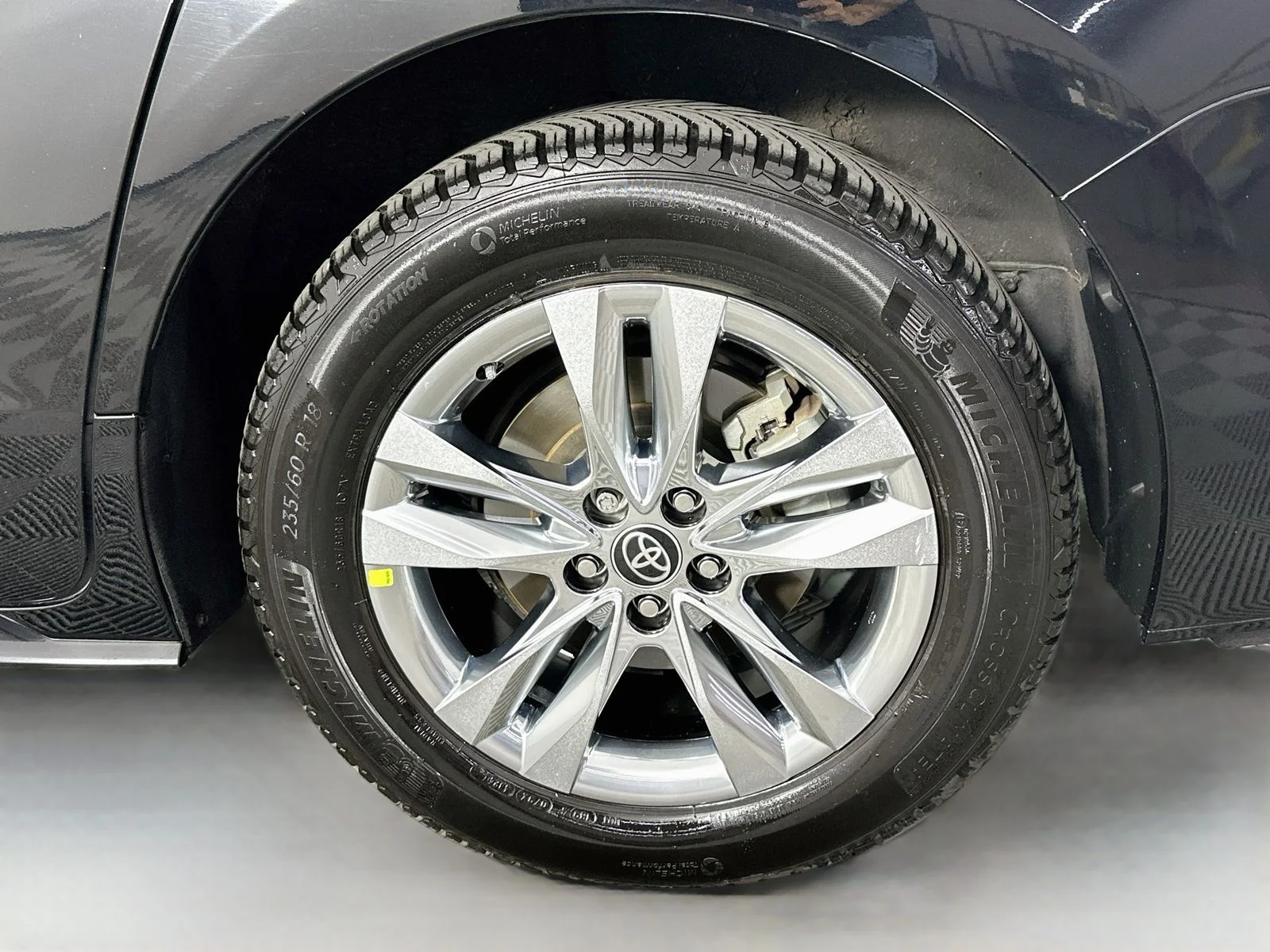 Used 2022 Midnight Black Metallic Toyota Limited image 33