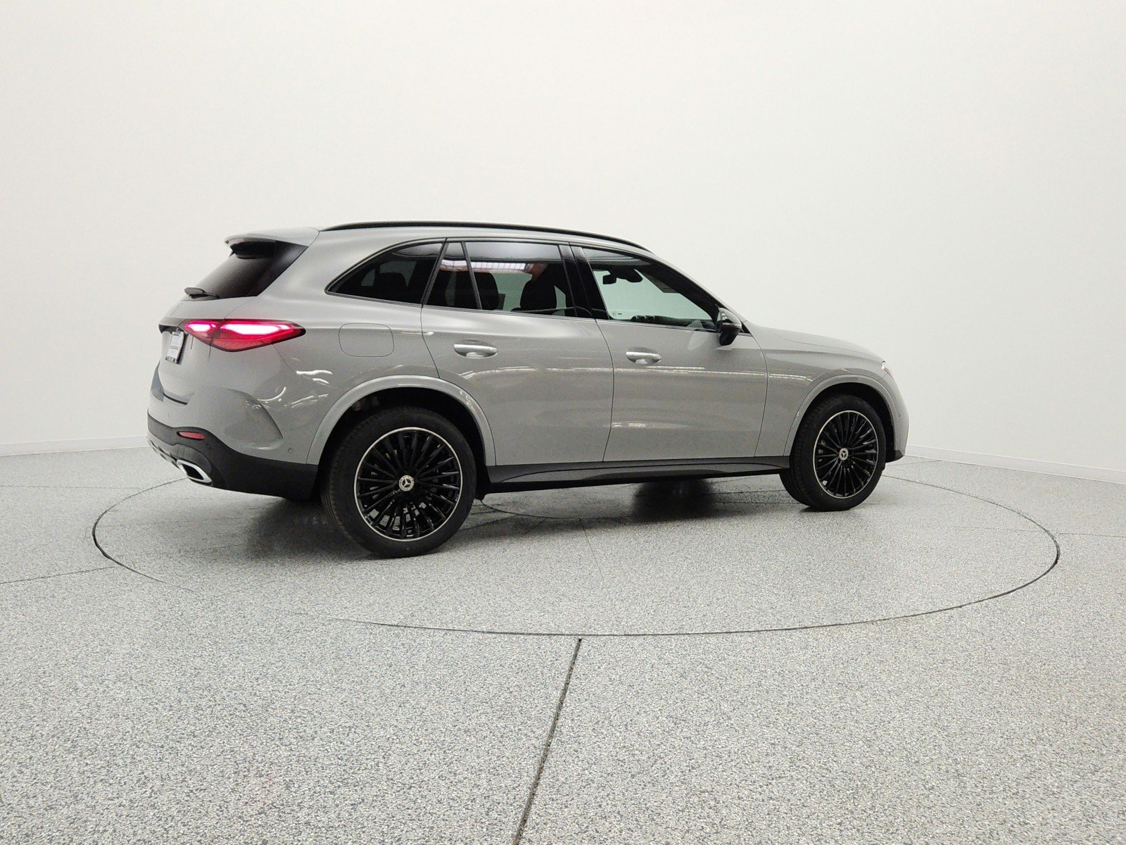 New 2026 MANUFAKTUR Alpine Grey Mercedes-Benz GLC 300 SUV image 5