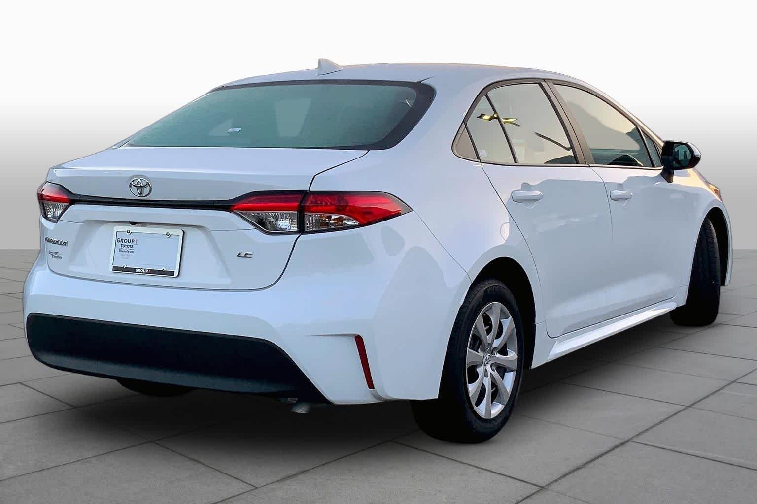 Used 2026 Ice Cap Toyota LE image 12