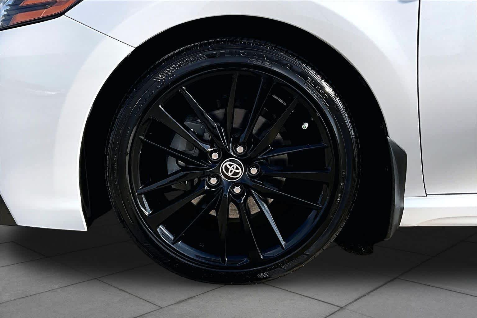 Used 2023 Wind Chill Pearl Toyota Hybrid XSE image 10