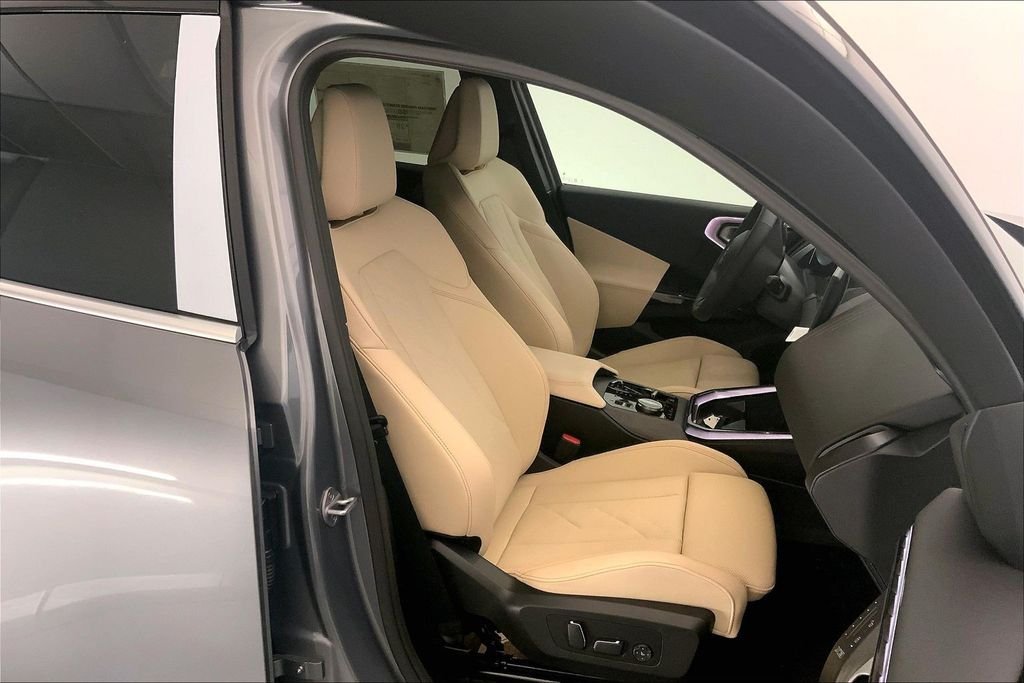 Used 2026 Skyscraper Grey Metallic BMW xDrive image 7