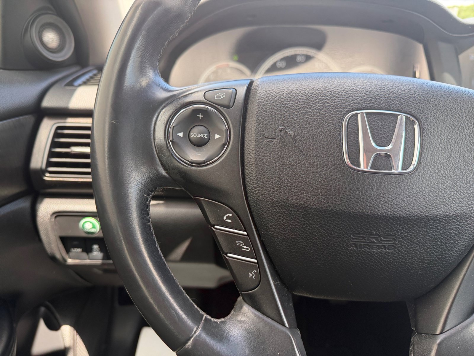 Used 2015 Black Honda EX-L image 11