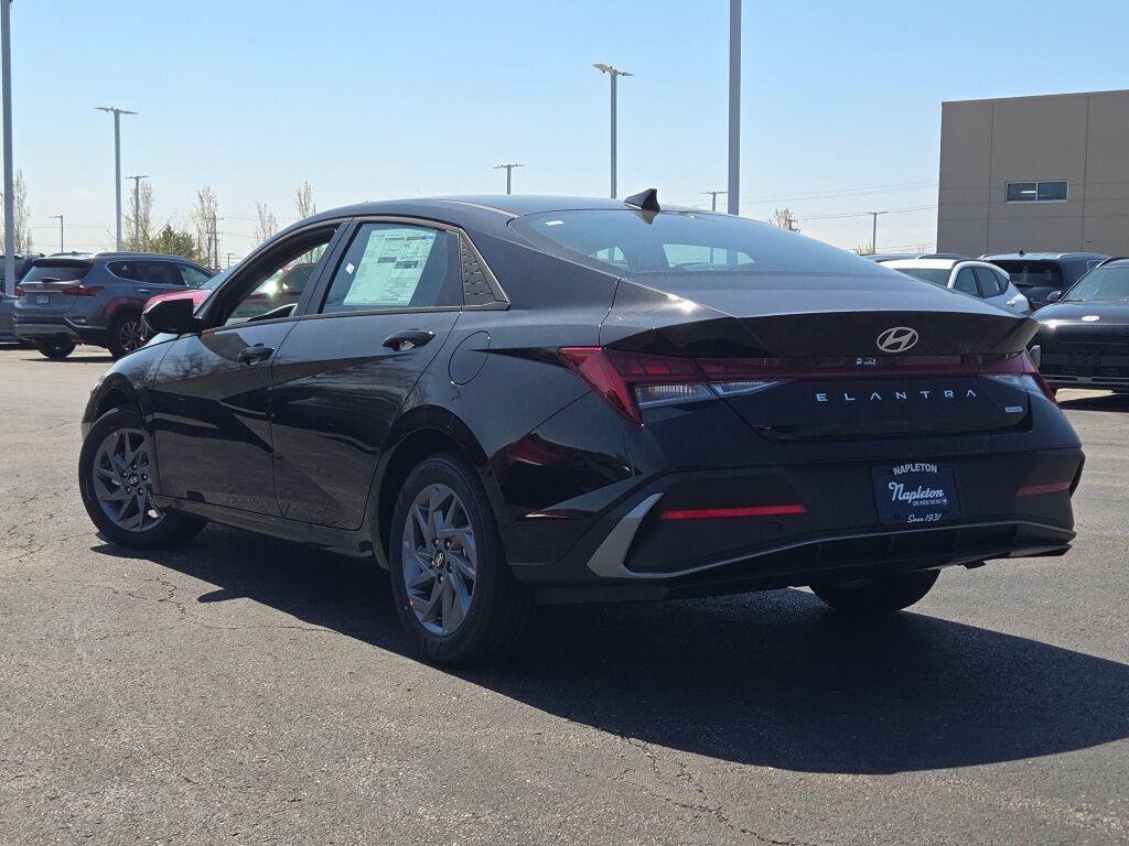 New 2026 Black Hyundai Blue image 15