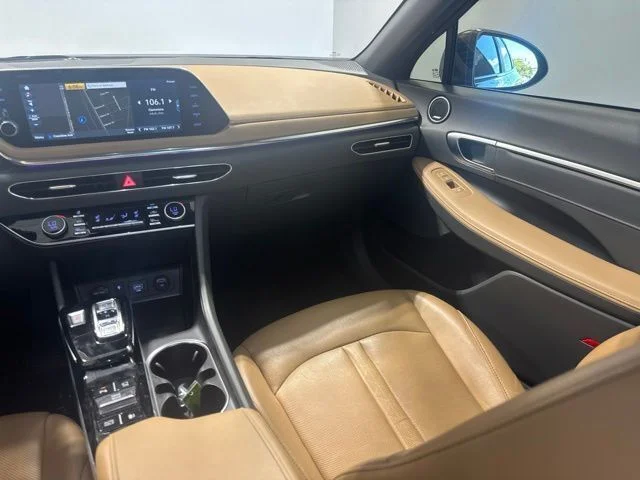 Used 2020 Black Hyundai Limited image 20