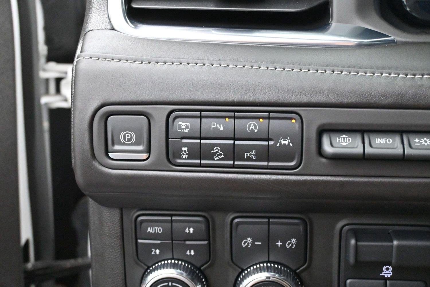 Used 2023 WHITE FROST TRICOAT GMC Denali Ultimate image 28