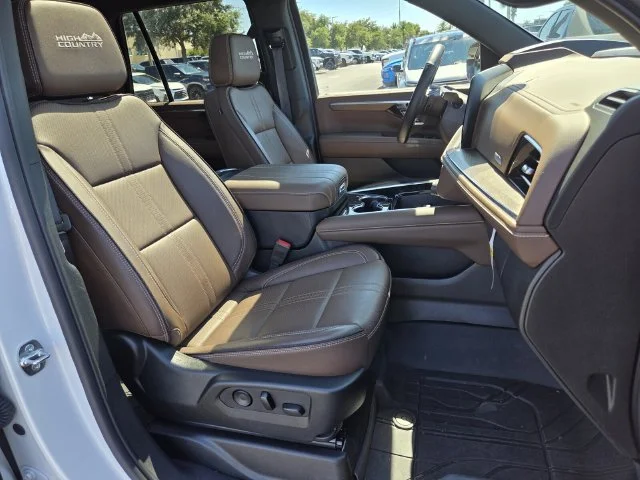 Used 2025 Beige Chevrolet High Country image 17