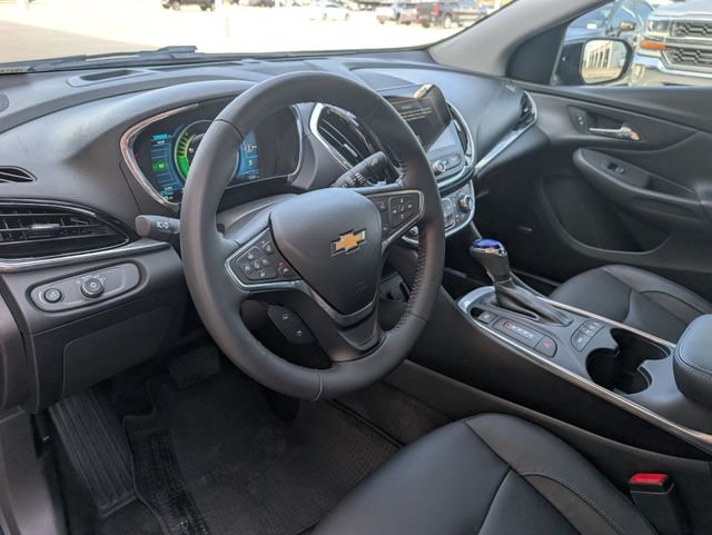 Used 2017 Black Chevrolet Premier image 9
