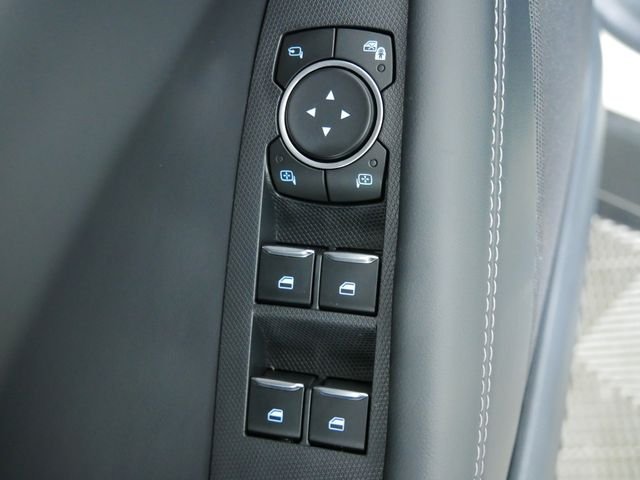 Certified Used 2025 Beige Ford Select image 23