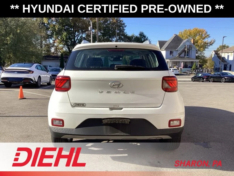Used 2024 White Hyundai SEL image 6