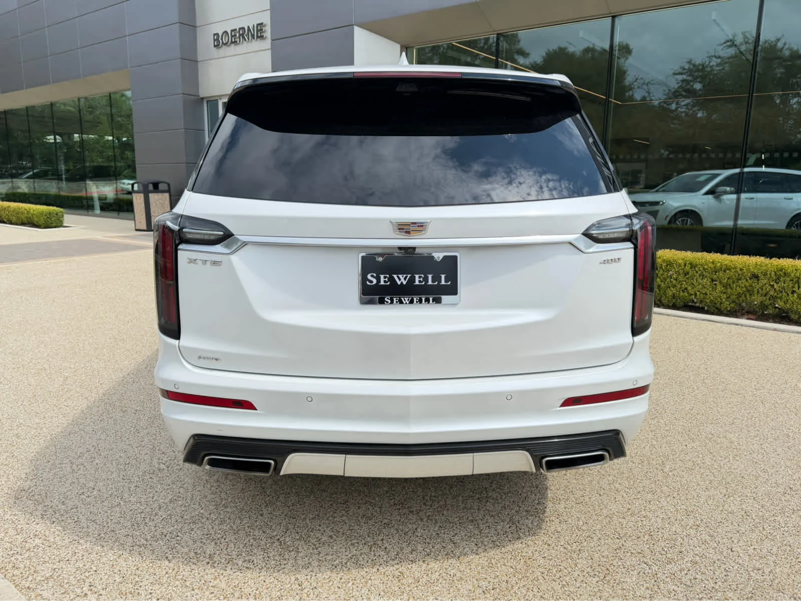 Used 2021 Crystal White Tricoat Cadillac Sport image 7