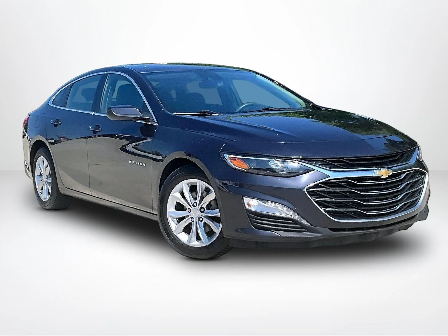 Used 2023 Gray Chevrolet LT image 12
