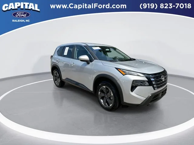 Used 2025 Silver Nissan SV image 2