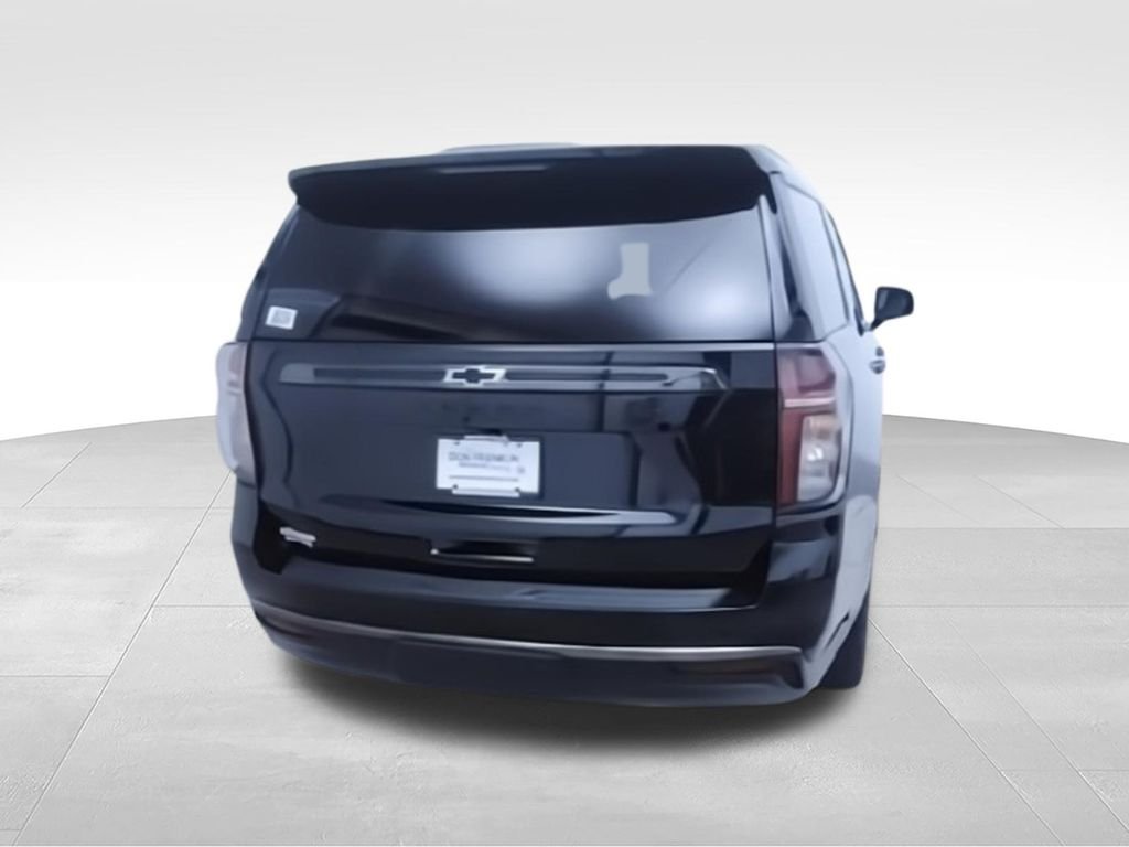 Used 2022 Black Chevrolet Z71 image 7