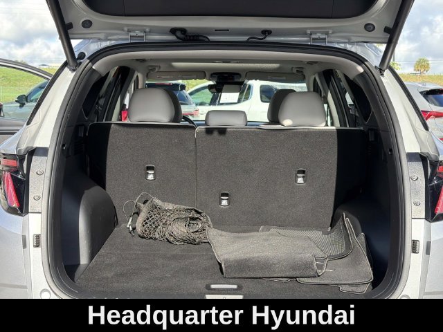 Used 2023 Silver Hyundai SEL image 29