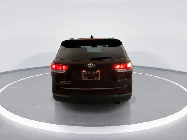 Used 2016 Purple Kia LX image 3