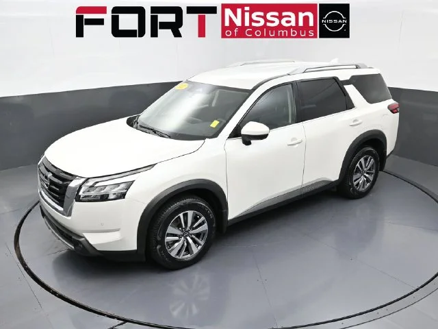 Used 2022 White Nissan SL image 42