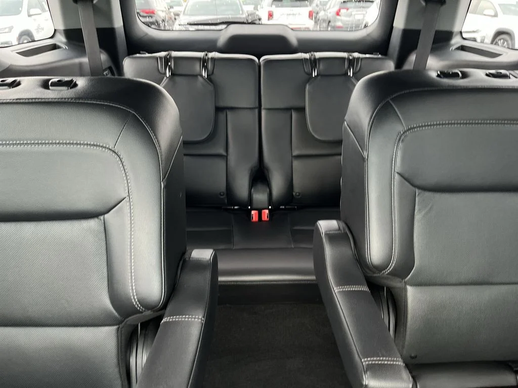 Used 2023 Black Ford Limited image 23