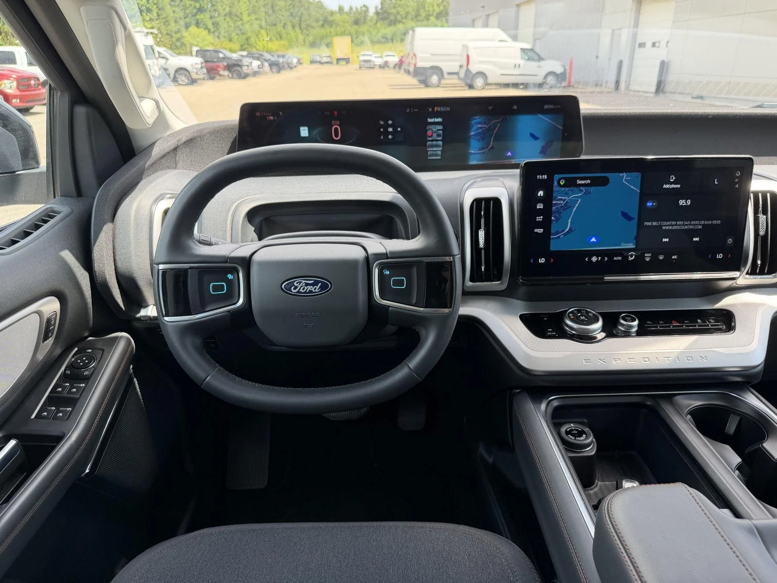 Used 2025 Oxford White Ford Active image 8