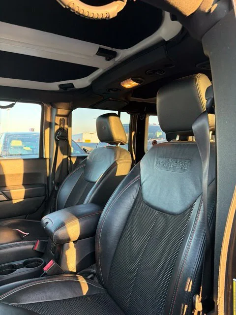 Used 2017 Gray Jeep Unlimited Sahara image 9