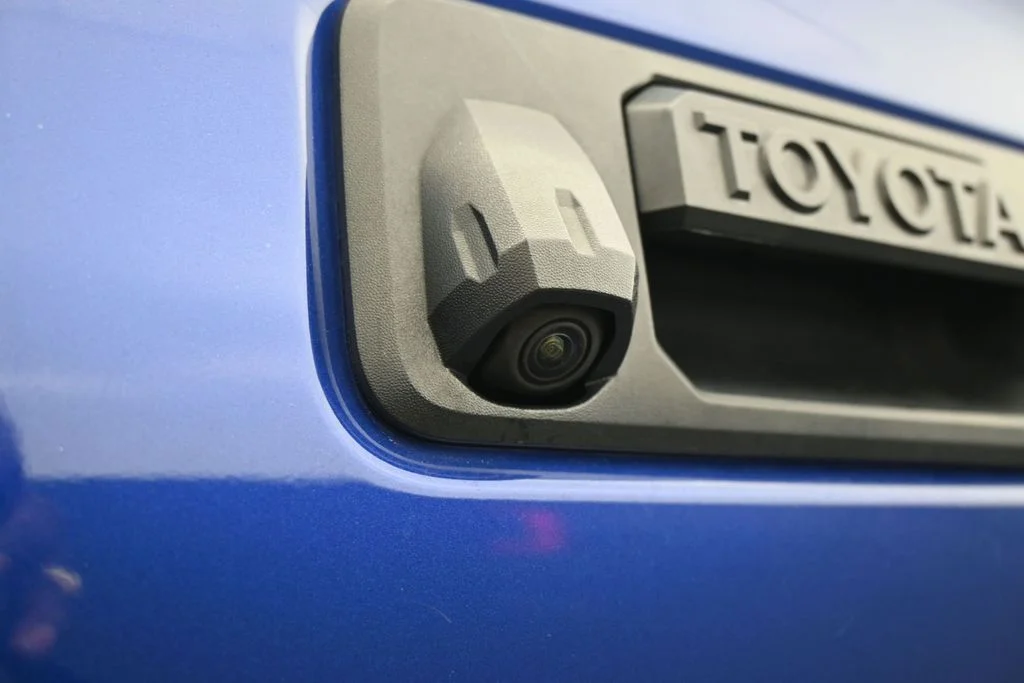 Used 2022 Blue Toyota SR5 image 30