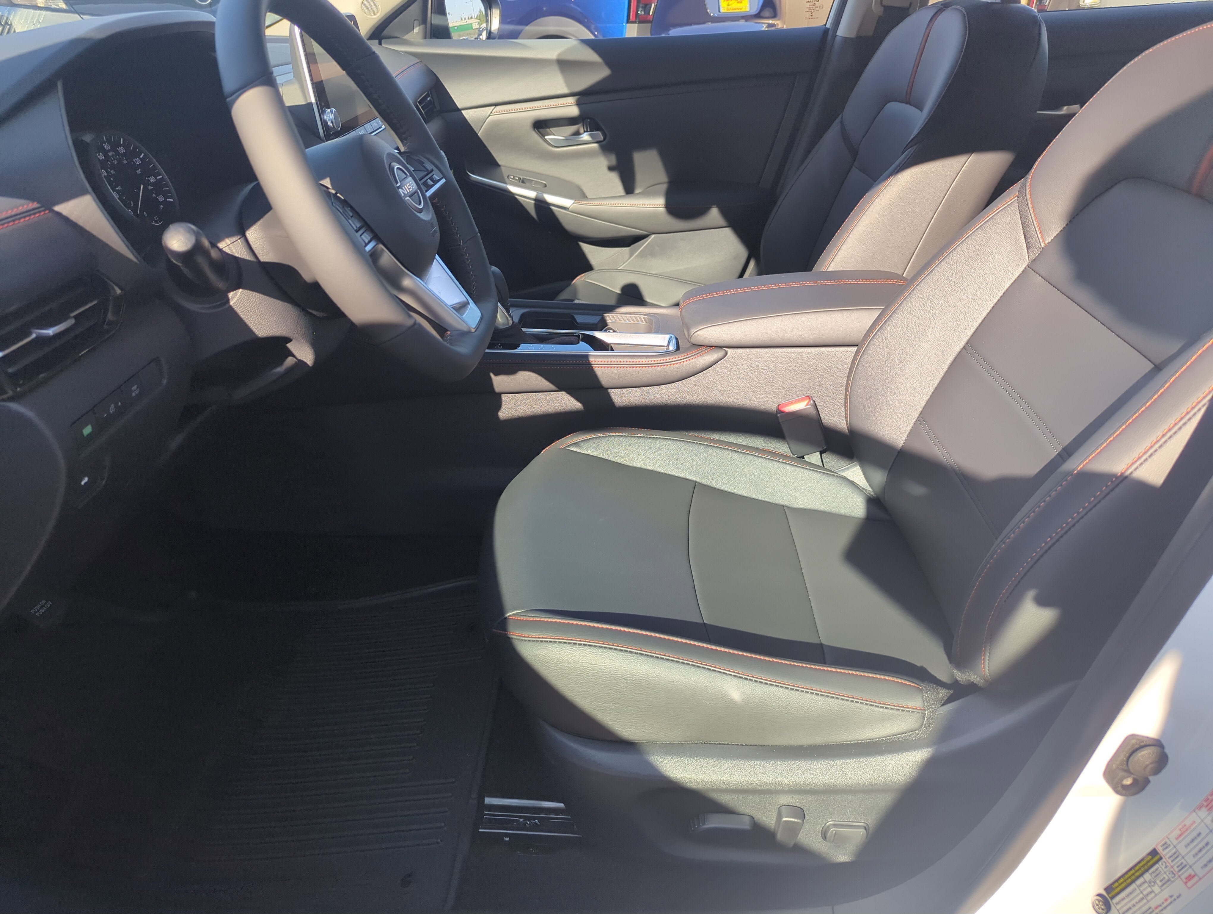 2025 Nissan Sentra SR - Photo 9