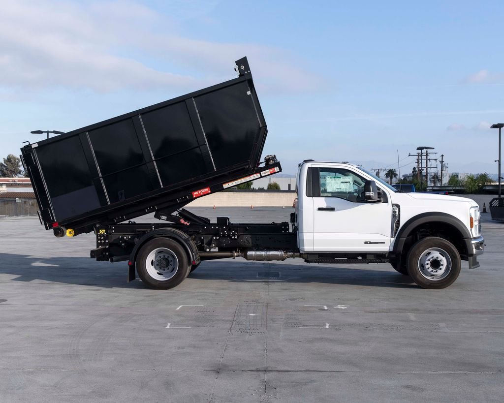 2025 Ford F-550 Super Duty Chassis Cab XL - Photo 11